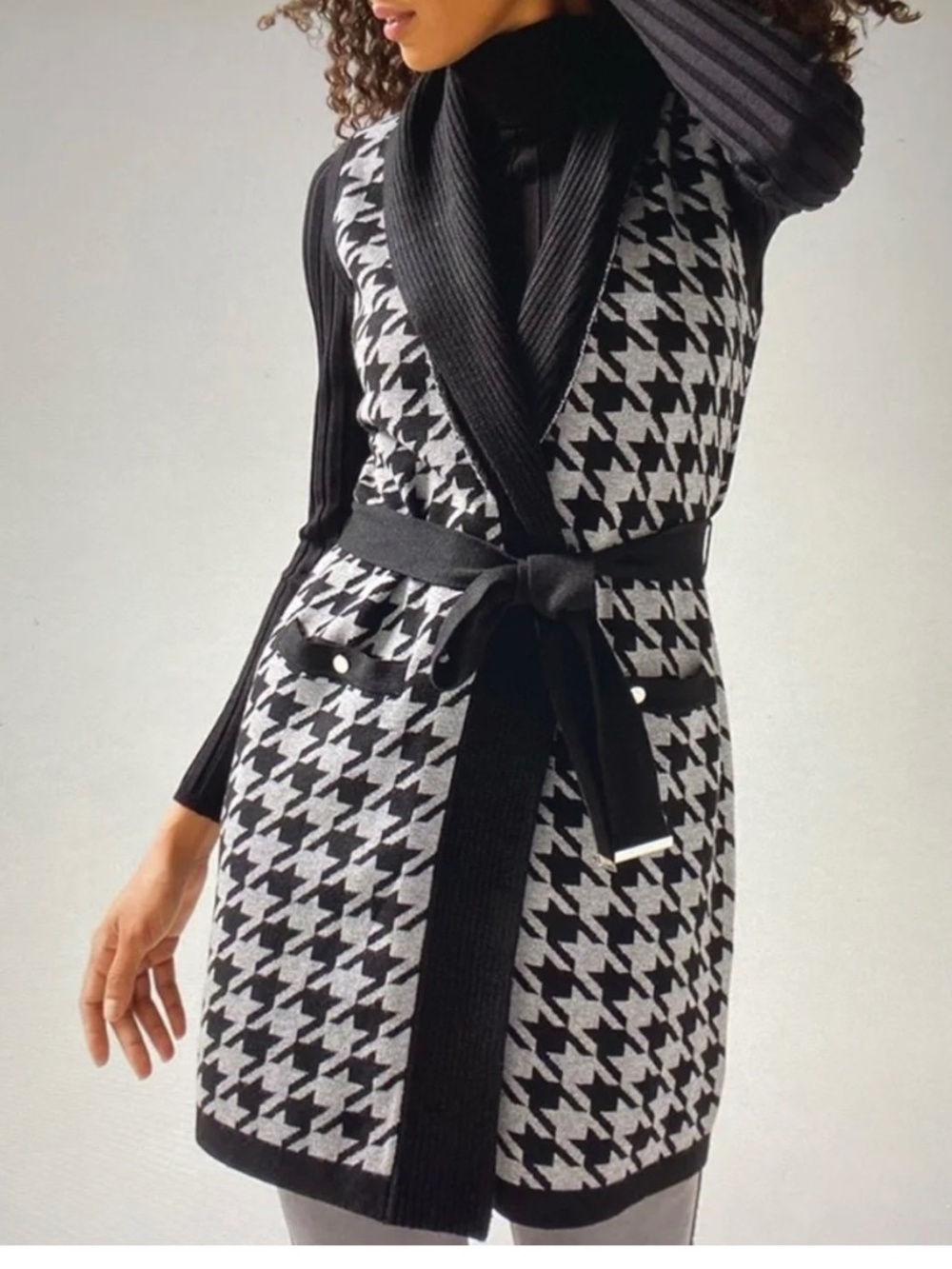 WHBM Black Gray Houndstooth Long Belted Cardigan Vest XS